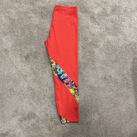 Souljani Active Petite Bali Beach Babe Strong Soul Leggings - Picture 9 of 9